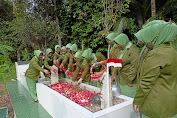 Persit KCK Cabang XXXIV Dim 0111/Bireuen  Ziarah Dan Tabur Bunga Di Taman Makam Pahlawan 