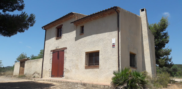 SANT JAUME DELS DOMENYS-PUIG DE LA TIULA, camí de la Plana i Masia del Gatelló