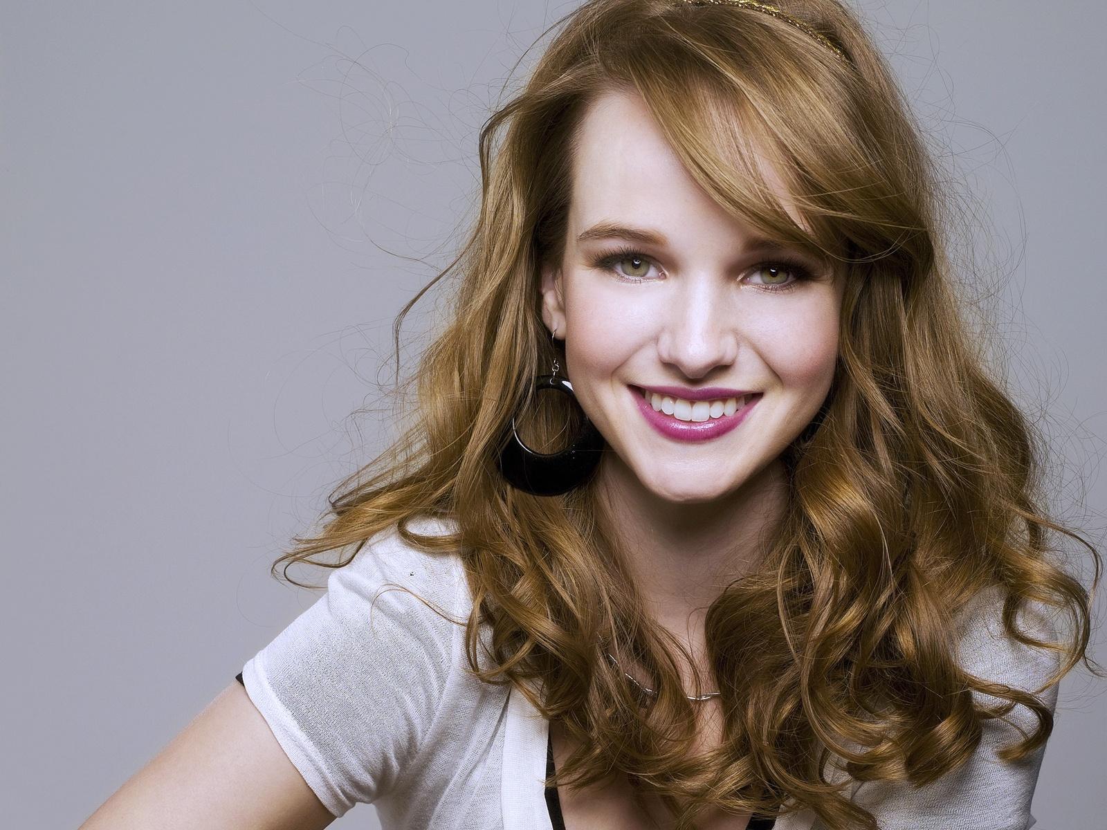 Kay Panabaker New Wallpapers 2012 title=