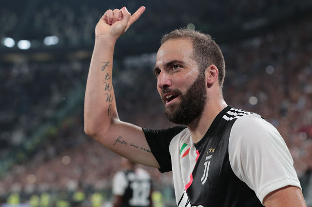 Higuain-87987989