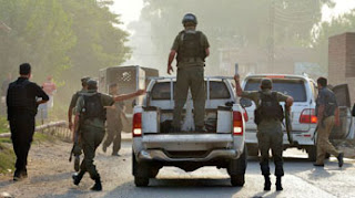 Gunmen attack Pakistan air force base, 29 killed