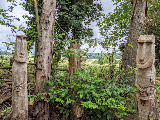 Wood carvings between points 2 and 3