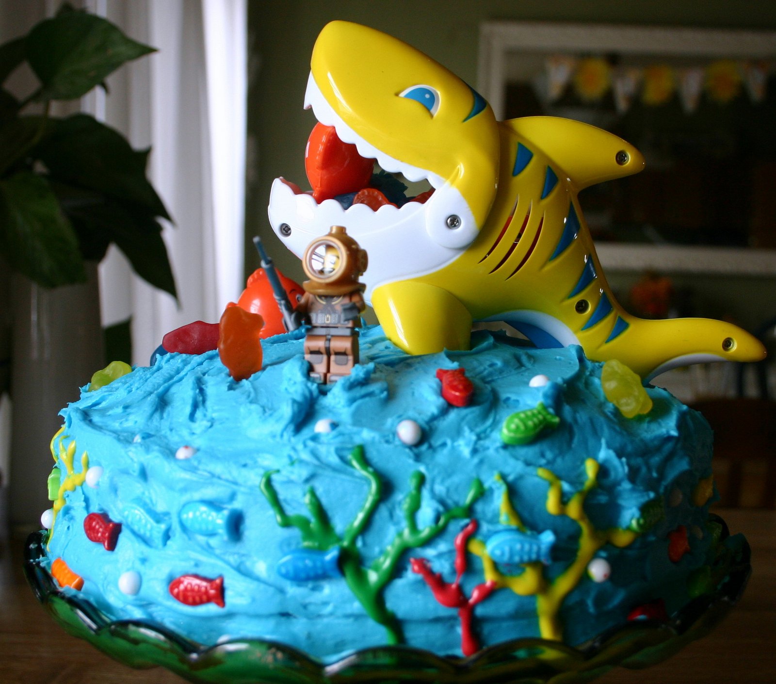 Li'l Buck's Creations: Lego Minifig Shark Cake Birthday
