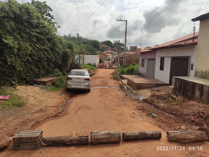 Pedreiras: Rua Enoque Vieira, Nova Pedreiras, está fechada!