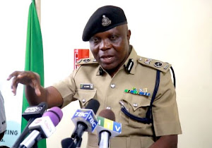 Jeshi la polisi limesema Mbowe asipo wasili polisi litamkamata na kumuhoji.