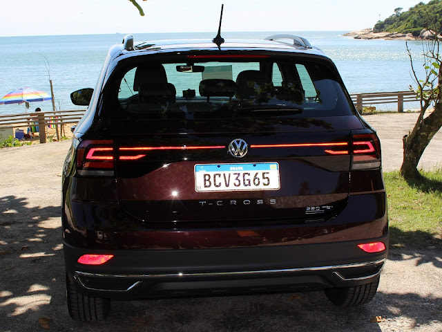 Volkswagen T-Cross 2020 Vermelho - traseira