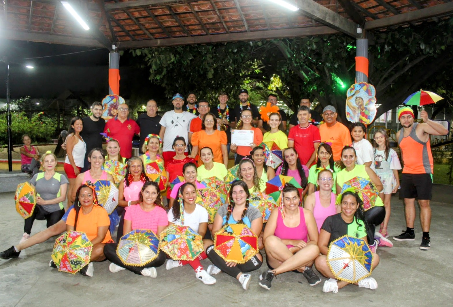 Jogos Interativos Teatrais e Desenhos - Colégio Ágape Colombo