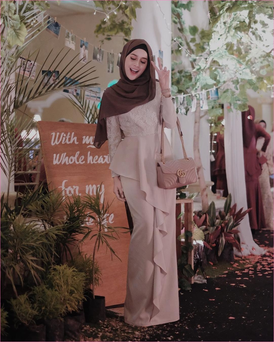 Outfit Baju  Kondangan  Berhijab  Ala Selebgram 2019