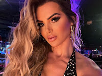 Thalita Zampirolli – Beautiful Brazilian Transsexual Model