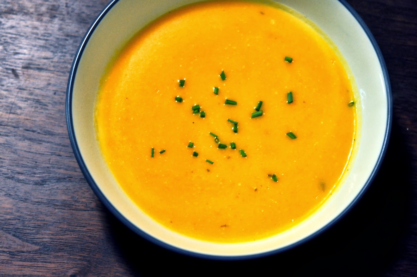 Roasted Butternut Squash Soup | Get the recipe on Taste As You Go!