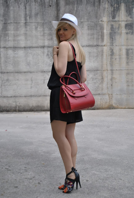 romper nera come abbinare la romper outfit romper abbinamenti romper mariafelicia magno fashion blogger colorblock by felym outfit nero fashion blog italiani blog di moda come abbinare la borsa rossa outfit borsa rossa outfit cappello panama come abbinare il cappello panama outfit cappello outfit borsa rossa abbinamenti borsa rossa sandali etnici come abbinare i sandali etnici how to wear romper how to wear panama hat how to wear red bag outfit estivi summer outfits outfit 22 giugno 2015  girls legs blonde hair blonde girls 