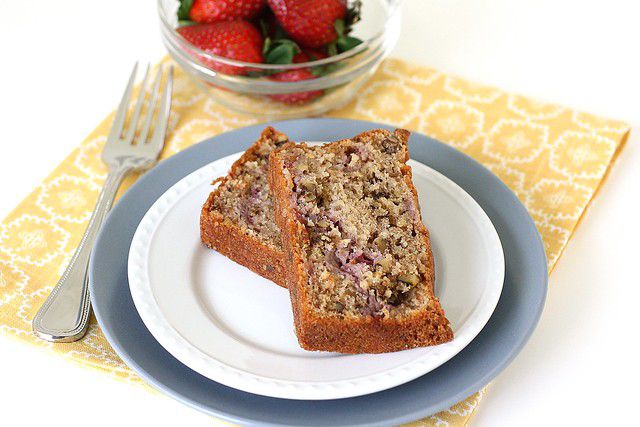 Walnut Strawberry Quick Bread Recipe