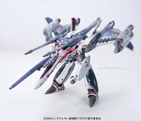 Tornado Messiah Valkyrie VF-25F Alto Saotome Ver. 1/72 MODEL KIT Macross Frontier