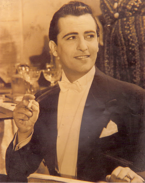 Hugo del Carril sonriendo