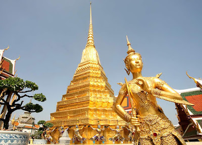 Cung điện hoàng gia và chùa Phật Ngọc ( Wat Phra Kaew ) 