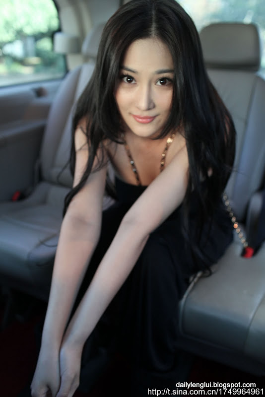 Viann Zhang Xinyu (� 馨予) 