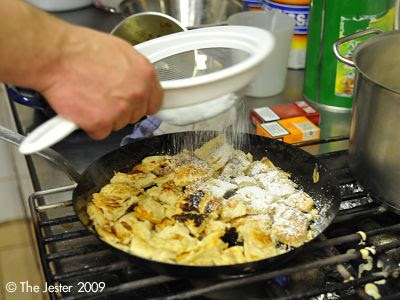 Letzter Schliff für den Kaiserschmarrn