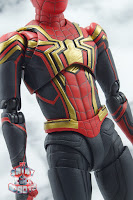 S.H. Figuarts Spider-Man (Integrated Suit) -Final Battle Edition- 07