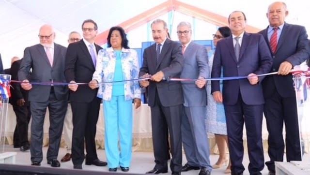 Presidente Medina inaugura elevado y otras obras en Autopista Las Américas