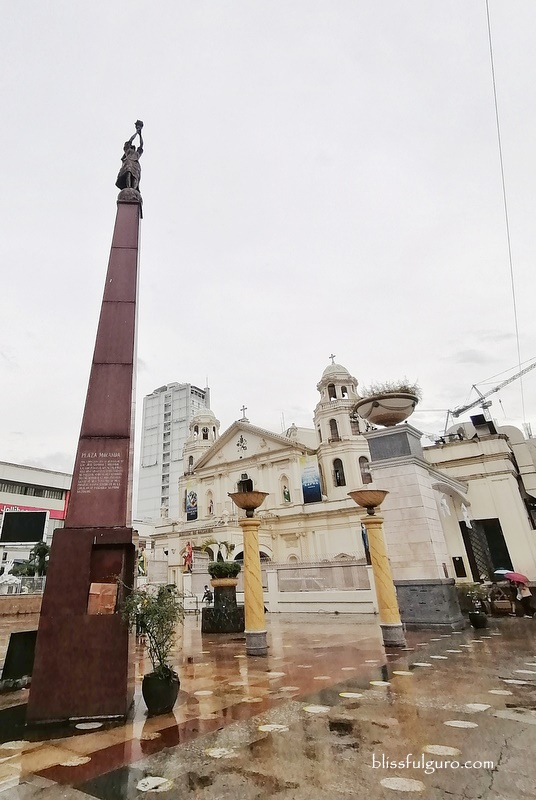 Quiapo Church Rain