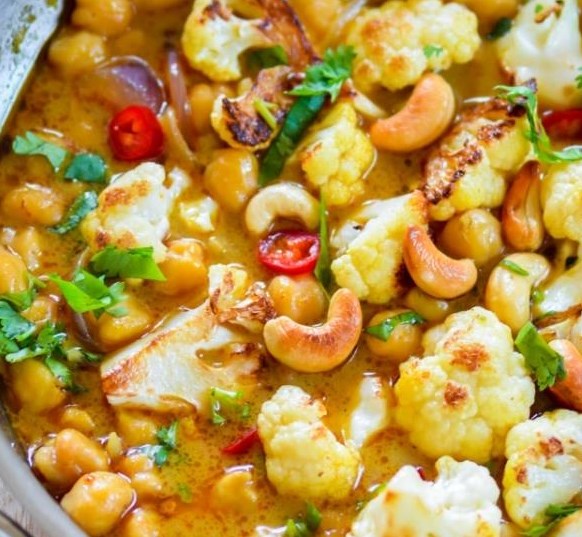 Chickpea Cauliflower Curry #vegan #healthy