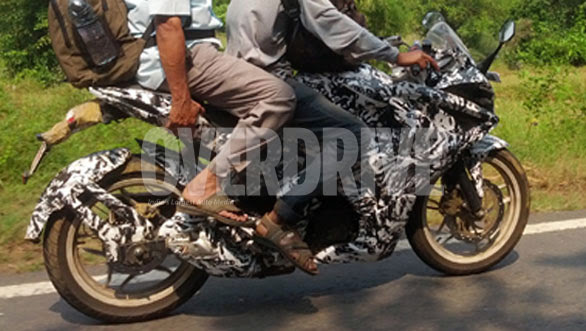 Pulsar 200SS Fi | Pulsar 200SS Fi Spy Shots | Bajaj Pulsar 200 Fi Faired | Pulsar 200SS Fi Specs | Pulsar 200SS Fi price | Pulsar 200SS Super Sports | Bajaj Pulsar 200 SS Fi Faired