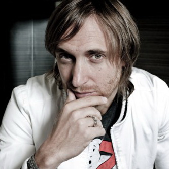 Download Lagu David Guetta feat Sia Titanium Mp3 [6 MB]