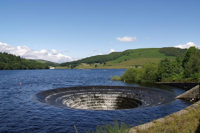 glory hole in water ladybower dam