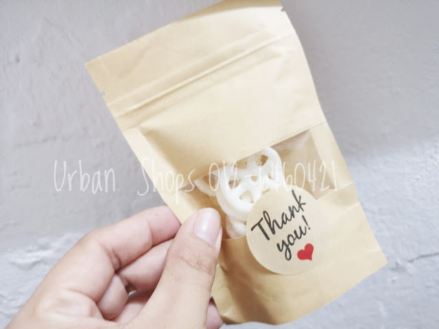 1000 PCS DOORGIFTS MURAH KE GOMBAK SELANGOR ! - Assalamualaikum, selamat sejahtera semua. Allahu, banyak betul nak di ceritakan dalam blog, draft pun berderet-deret. Tapi, mummy terlalu busy sangat beberapa minggu ini. Tu lah kan, gatal amek job 1000 PCS DOORGIFTS MURAH KE GOMBAK SELANGOR !    1000 PCS DOORGIFTS MURAH KE GOMBAK SELANGOR !      Sudahnya, memang busy sesangat, dengan kerja hakiki, dengan order online barangan lain lagi. Fuh, nasib ada banyak nyawa hahahaha. Cuma, blog lah..selalunya boleh lah draft memalam untuk beberapa entri. Atau masukkan gambar ! Kali ini, memang non hadooooo ! Tak pe lah, kita fokus job 1000 PCS DOORGIFTS MURAH KE GOMBAK SELANGOR !    1000 PCS DOORGIFTS MURAH KE GOMBAK SELANGOR ! Harganya 50 sen, sebenarnya 50 sen packagingnya plastik je. Tapi, customer ni nak packaging lawa sket. Kalau boleh nak zip lock. Mak aiii mahal tu, mummy pun amek masa 3 hari untuk kira bajet. At the end, oklah boleh on packaging macam ni. Zip lock paper with window ke apa ntah namanya !     Saiz 9 x 15 cm - paling kecil   Thank you ni mummy bagi free gift sebab order 1000 pcs   packaging macam ni  Bincang punya bincang, customer ni setuju. Bila setuju kena bank in lah 50% kan. Penghantaran macam mana? Mummy silap masa ni konon nak courier. Sekali mak aiii 1000pcs ni ada 5 boxes. Pos cas ikut space (besar) tak ikut kg.   Plan bertukarlah, untuk COD. Cas COD pun RM35 je mummy amek ! Bolehlah kan !    Atas persetujuan, oleh kerana packaging dah mahal sket. Kami tak boleh bagi biskut untuk 100 pcs ni. Kami akan mixed dengan barangan makanan ringan yang lain. Berat 15gm atau kuantiti boleh fixed dalam pckaging ni (mana-mana satu boleh kami ambil kira)  Customer setuju untuk mummy campurkan doorgifts ni.  So dalam 1000 PCS DOORGIFTS MURAH KE GOMBAK SELANGOR ! ada biskut butang, keropok roda, keropok bantal dan keropok jejari !    Baca juga : Yasin Murah 50sen            Siap ! Semuanya mummy letak dalam kotak gini. Tak letak hipit sangat, bagi ada pengudaraan dan loose supaya  tak pecah 1000 PCS DOORGIFTS MURAH KE GOMBAK SELANGOR !      1000 PCS DOORGIFTS MURAH KE GOMBAK SELANGOR ! Total 6 kotak semuanya, memang penuh bonet kereta ! Apa pun selesai job kali ini. Ni 1st time kami dapat job untuk kuantiti yang banyak. Selalunya orang akan orser untuk 20, 50, 100, 200 pcs je.  Oleh kerana tak pernah dapat job 1000 PCS DOORGIFTS MURAH KE GOMBAK SELANGOR ! Tu yang mummy excited tak hengat tu, ye lah kan. Kita pun kena bina profile jugak. Ada job kuantiti banyak macam ni. Barulah customer percaya dengan kebolehan kita.  Korang nak order, boleh contact direct ye . Nombor ada tertera di setiap gambar :)