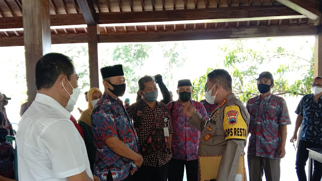 PPDI se - Kabupaten  Banyumas Sambangi Kantor Polisi, Minta Usut Tuntas Kasus  Oknum LSM Pelaku Pemerasan Disertai Pengancaman 