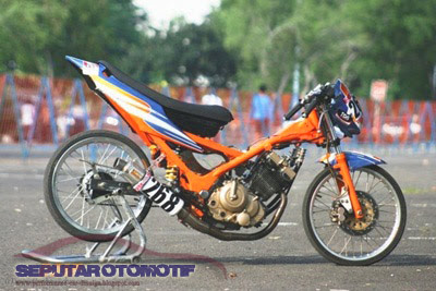 gambar modifikasi motor satria fu