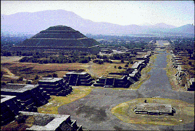 Membaca sejarah masa kemudian memang tiada habisnya inilah  Teotihuacan Mexico II: kota hilang dan Piramida Kematian