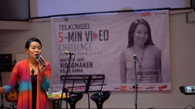 Dewi Lestari Berbagi Tips Merangkai Alur Cerita Video
