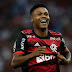 Com oferta de time inglês e outros clubes monitorando, Flamengo define valor que pensa em negociar Matheus França