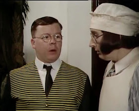 Perry Benson and Su Pollard in the BBC series 'You Rang M'Lord'