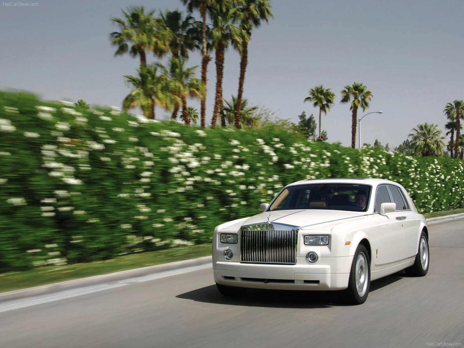 Hình ảnh xe siêu sang Rolls-Royce Phantom 2003 & nội ngoại thất