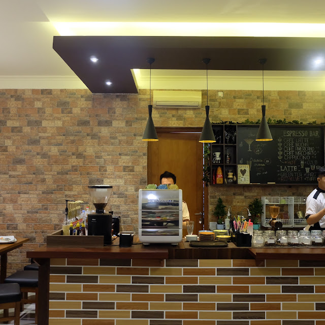 The oasis cafe pekalongan