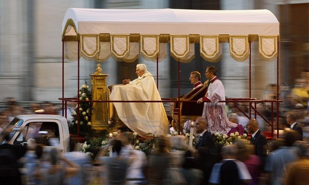 Solemnidad Corpus Christi (Ciclo B): Esto es mi cuerpo, esta es mi sangre (Homilía, 11 de junio de 2009)