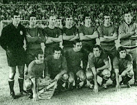 Selección de ESPAÑA - Temporada 1972-73 - Iríbar, José Luis, Gallego, Tonono, Benito, Pirri y Miguel Reina; Amancio, Irureta, Quino, Asensi y Valdez - ESPAÑA 1 (Asensi), ARGENTINA 0 - 11/10/1972 - I Copa de la Hispanidad - Madrid, estadio Santiago Bernabeu - Alineación: Iríbar; José Luis, Tonono, Gallego, Benito; Pirri (Lora, 46'), Irureta, Asensi (Germán, 46'); Amancio (Ufarte, 46'), Quino y Valdez