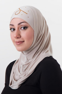 Beautiful Ramzan Hijab Trend Women Fashion Styles Of Jewellary Shoes Dresses Makeup Hairstyles Mehndi 2015