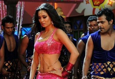 Hot Shweta Tiwari In Bin Bulaye Barati Pictures