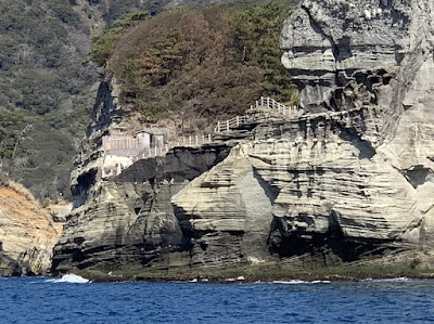 崖の上の沢田公園露天風呂