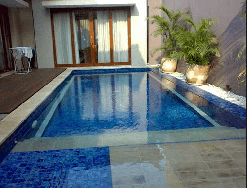 Contoh Kolam Renang Minimalis Belakang Rumah