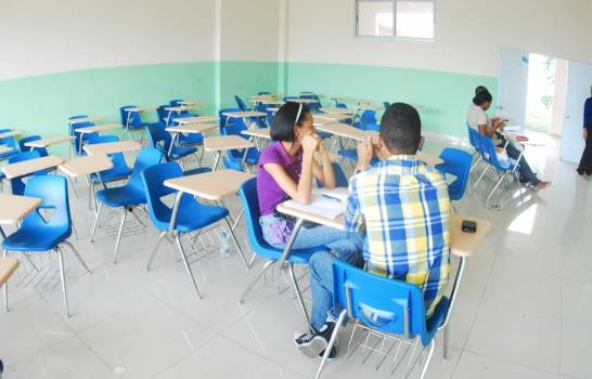 158,200 alumnos han abandonado sus estudios universitarios por el COVID-19