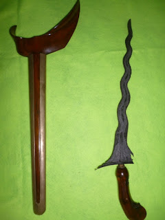 KERIS SABUK INTEN BERTUAH