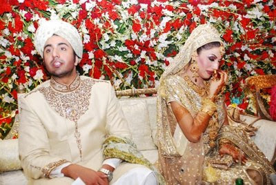 Sana Lollywood Film Famous Actress Wedding Pictures with Husband, Film Actresses,Sana,Lollywood Actresses,