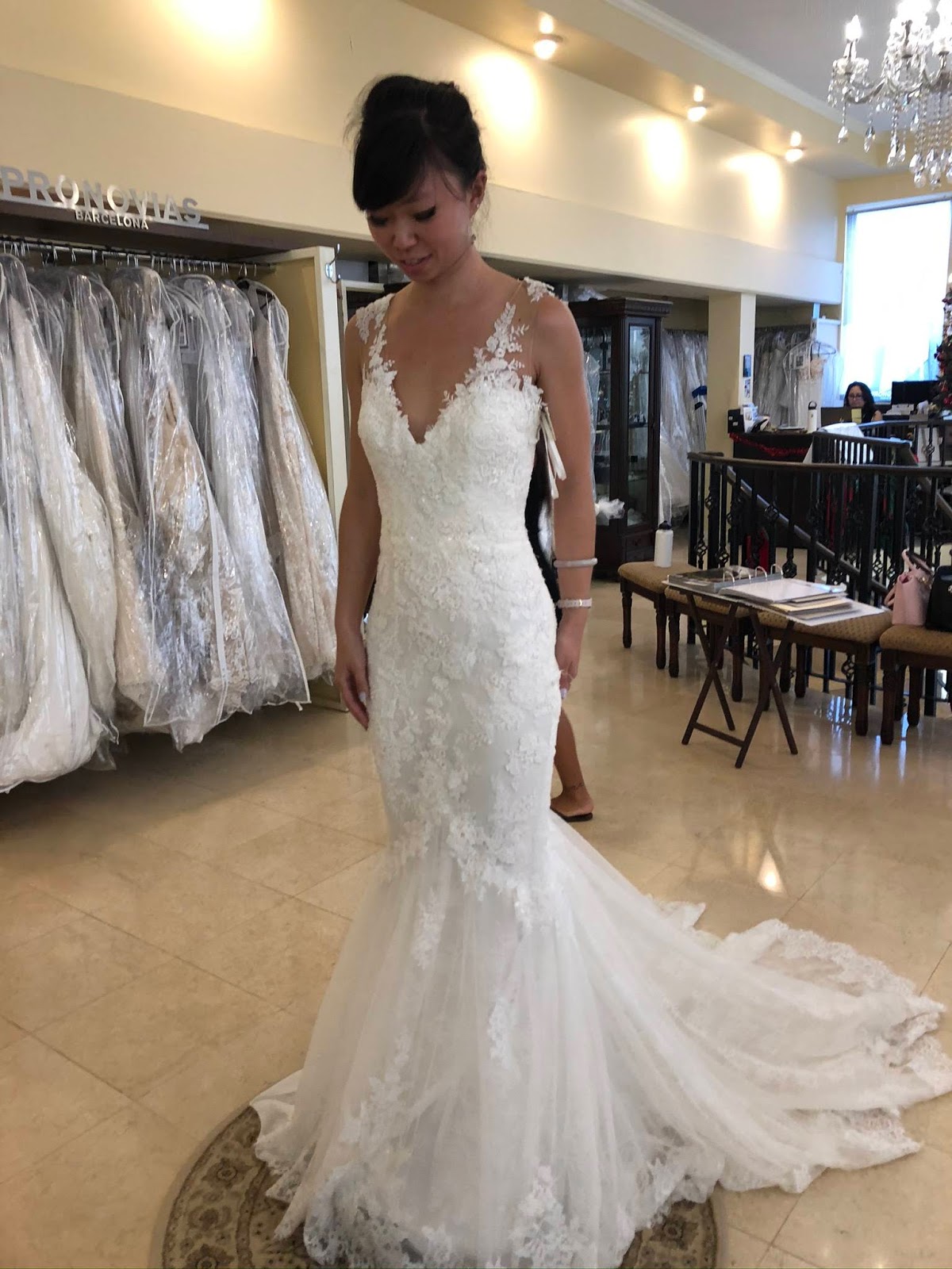 🥰 A decent long sleeve wedding gown... - Fantastik Bridals | Facebook