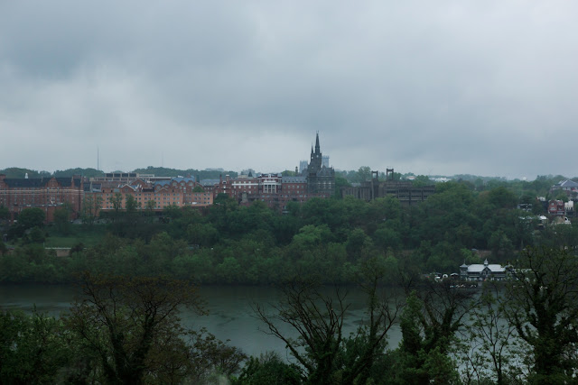 A classic Washington, DC wedding at St. Aloysius church and Top of the Town by Heather Ryan Photography