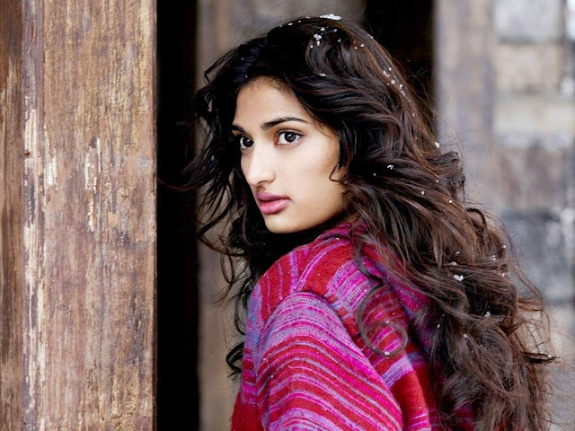 Athiya Shetty latest hd photos