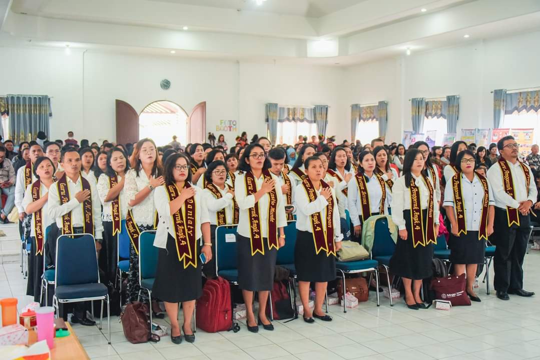 Kadis Pendidikan Kukuhkan 48 Orang Komunitas Guru Penggerak di Humbang Hasundutan